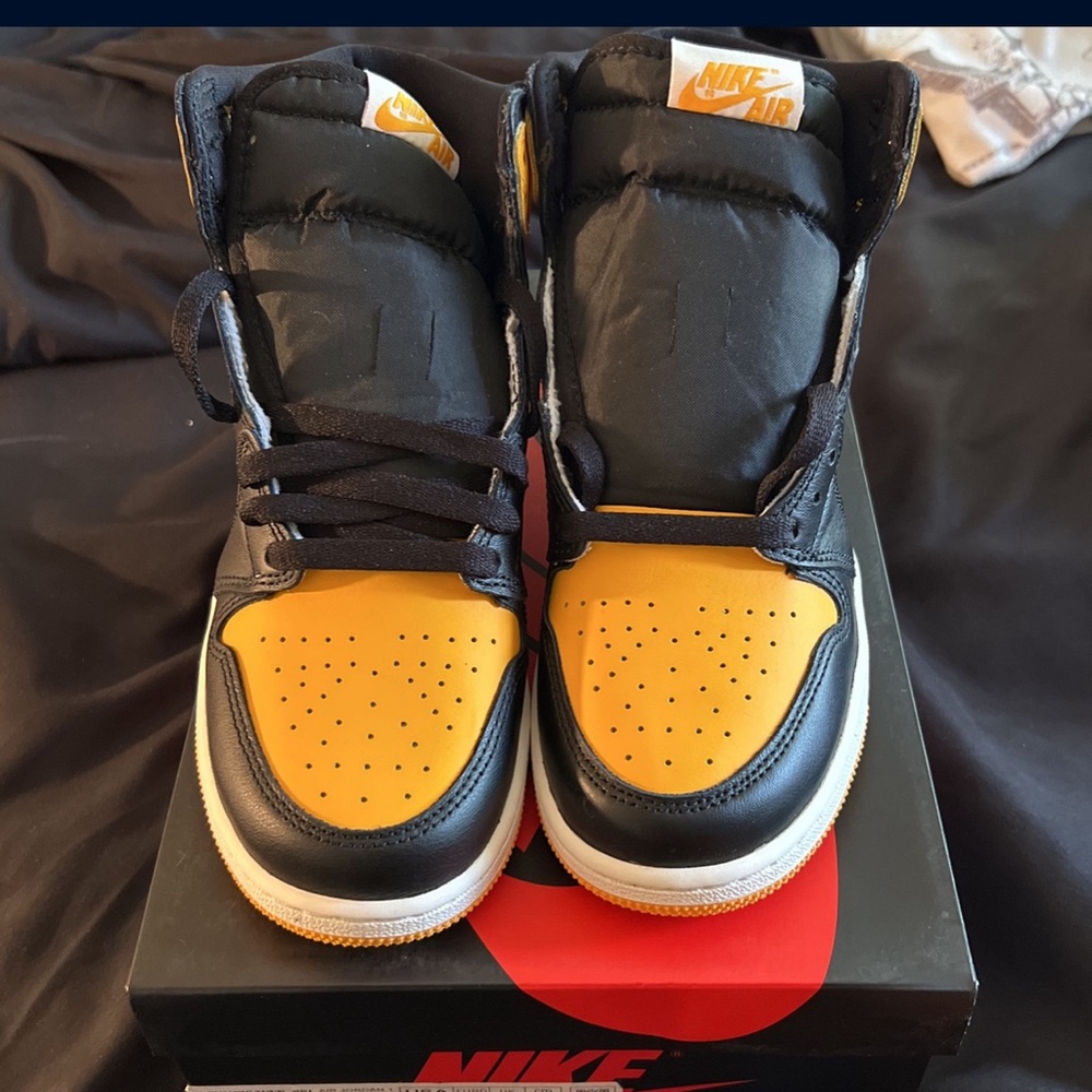 Retro high og Jordan 1s “taxis”